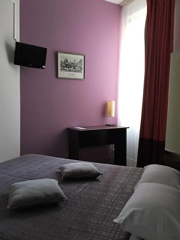 Hotel Des Ambassadeurs Toulouse Fransa